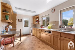 Photo 15- click for photo gallery